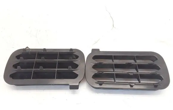 Quarter panel pressure vent