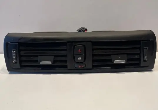 BMW 2 F22 F23 Dash center air vent grill 9207116