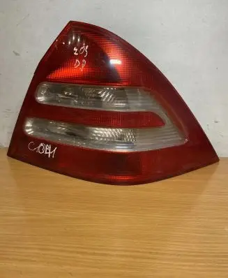Mercedes-Benz C W203 Rear/tail lights 3312730040 C1041