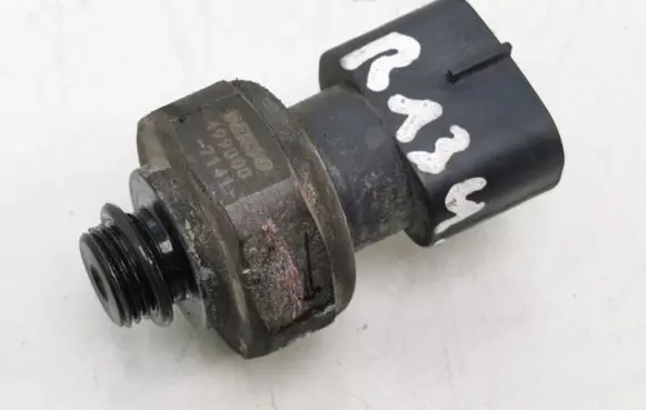 Toyota Avensis T250 Air conditioning (A/C) pressure sensor 4990007141