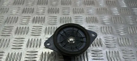 Lexus IS III XE30 Panel speaker 8616033800