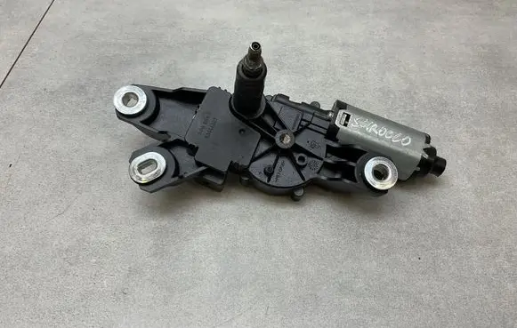 Volkswagen Scirocco Rear window wiper motor 1K8955711