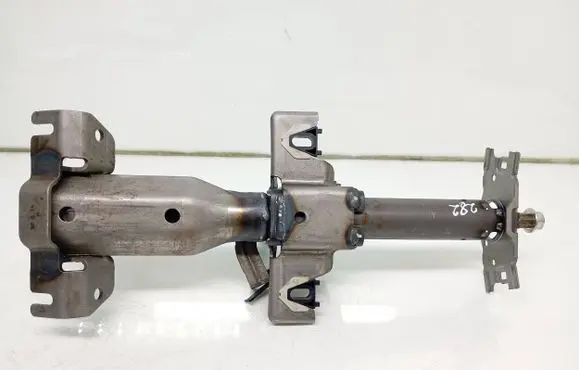 Suzuki Grand Vitara II Steering wheel axle