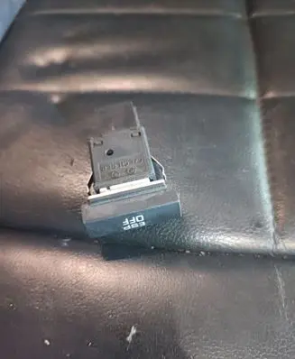 Skoda Octavia Mk2 (1Z) ESP (stability program) switch 1Z0927134C