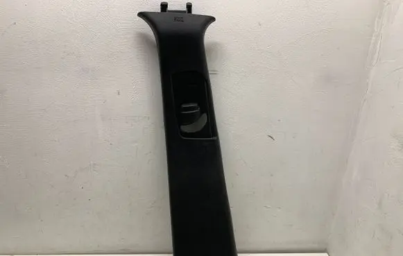 Jeep Grand Cherokee (B) pillar trim (top) 1GT13DX9AF 939689