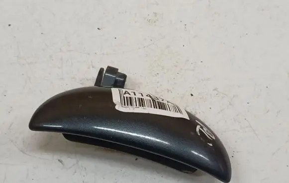 Peugeot 107 Front door exterior handle