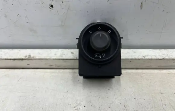 Opel Insignia A Wing mirror switch 13271831