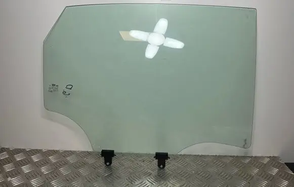 Hyundai Kona I Rear door window glass