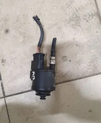 BMW 7 F01 F02 F03 F04 Fuel filter heater 8517897 2409111305
