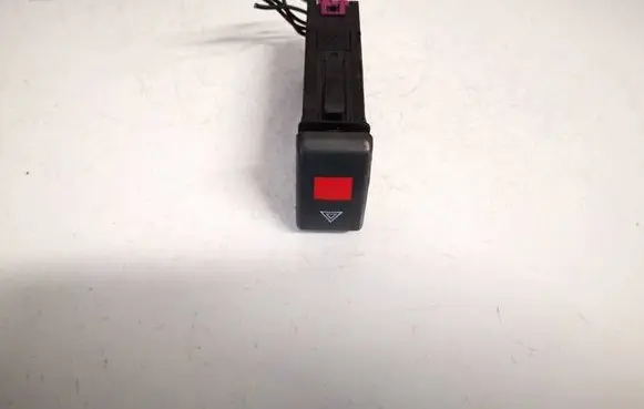 Skoda Octavia Mk1 (1U) Hazard light switch 1u0953235c