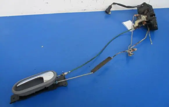 KIA Carnival Front door lock