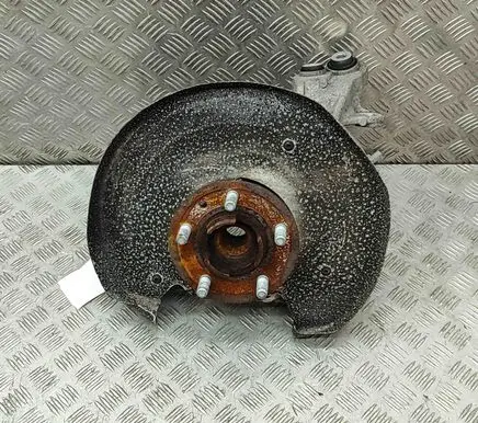 Land Rover Range Rover Sport L494 Rear wheel hub LR142583