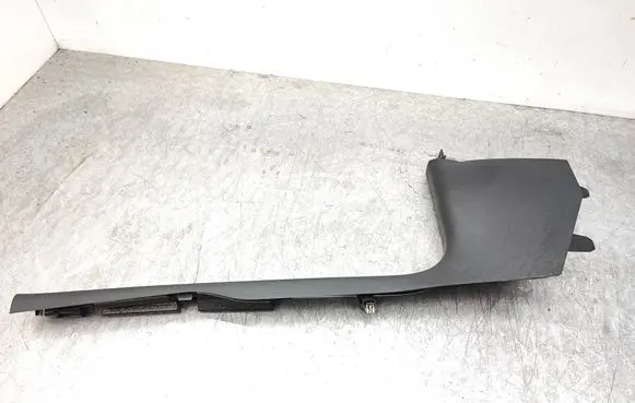 Tesla Model 3 Front sill trim cover 108629000H 033936344 NYX202961313400