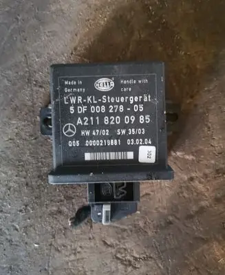 Mercedes-Benz E W211 Light module LCM A2118200985