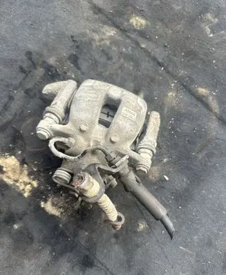 Skoda Octavia Mk2 (1Z) Rear brake caliper