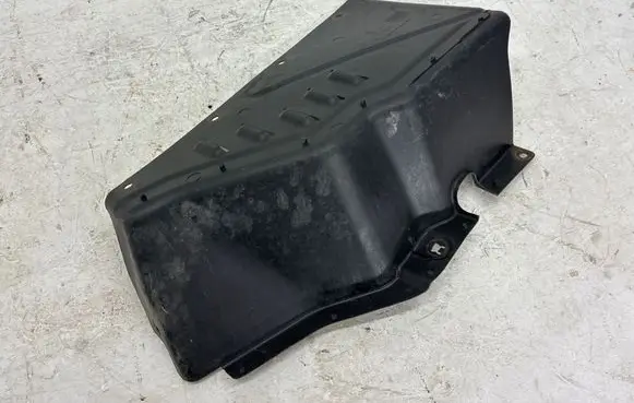 Volkswagen Transporter - Caravelle T5 Engine splash shield/under tray 7H0825207K
