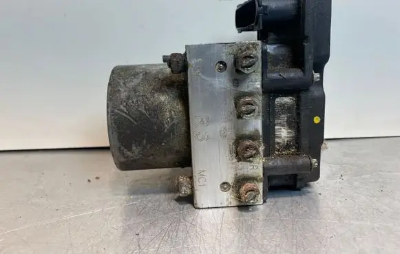 Subaru Impreza III ABS Pump 0265232083 27534FG020