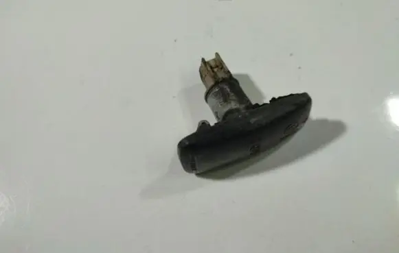 Dodge Caliber Front fender indicator light 