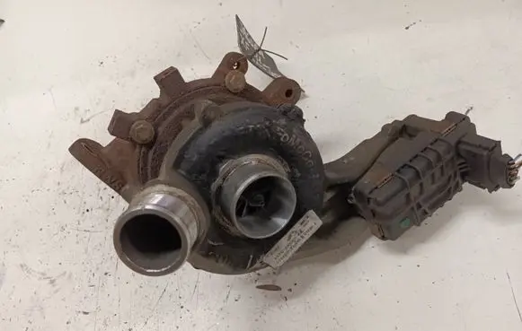 Jaguar XF X250 Turbo GT17V AX2Q6K682CA 7784003