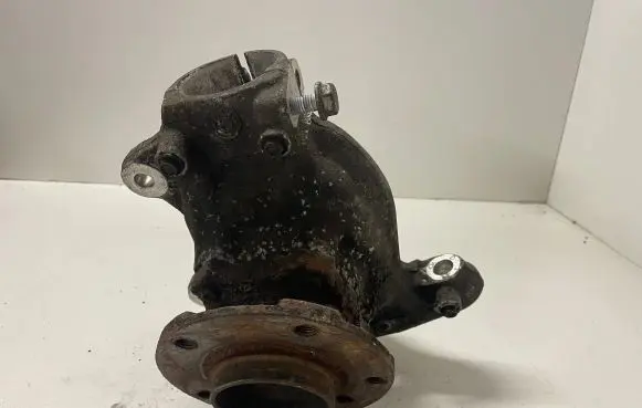 BMW 5 E60 E61 Front wheel hub 6760954