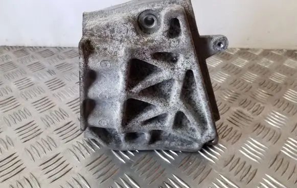 Opel Antara Engine mounting bracket