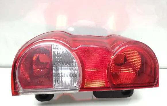 Nissan NV200 Rear/tail lights