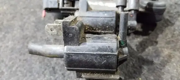 Mitsubishi Carisma Turbo solenoid valve