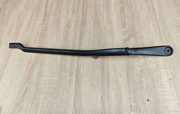 BMW 8 G16 Windshield/front glass wiper blade 9463873
