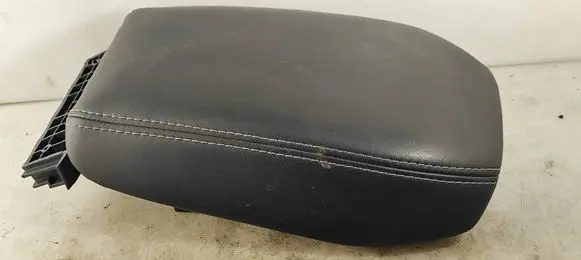 Nissan Qashqai J12 Armrest 969206UN0A 50100171 2023121809