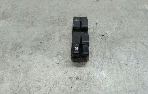 Suzuki Swift I Quarter vent window switch 62J502716T
