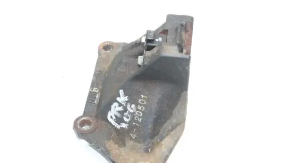Hyundai i40 Engine mounting bracket 4120501
