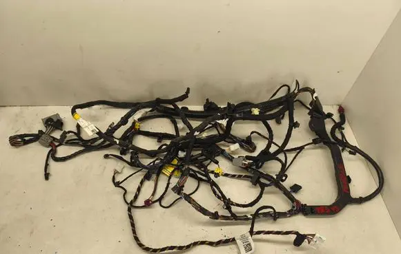Tesla Model Y Panel wiring P248904002D 248904002D 154726600E