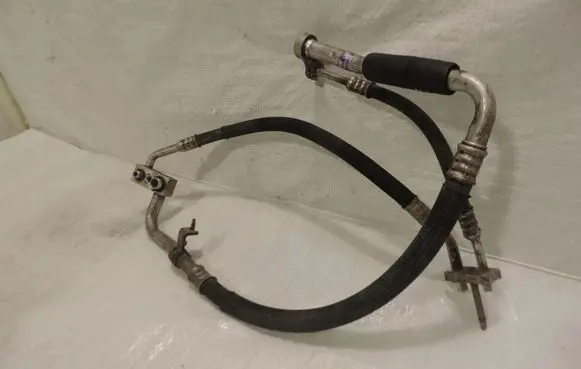 Opel Meriva B Air conditioning (A/C) pipe/hose 13354389