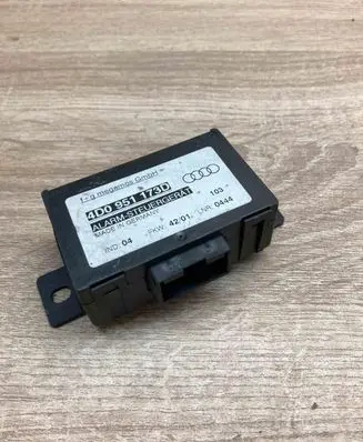Audi A8 S8 D2 4D Alarm control unit/module 4D0951173D