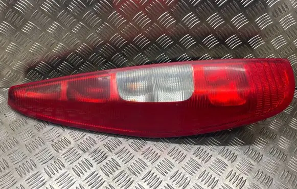 Mitsubishi Colt Rear/tail lights S1022a01AR