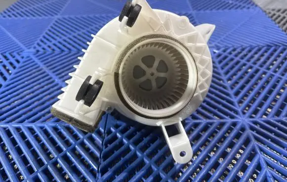 Lexus CT 200H Hybrid/electric vehicle battery fan G923076010
