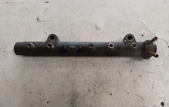 Toyota Yaris Fuel main line pipe 2381033010