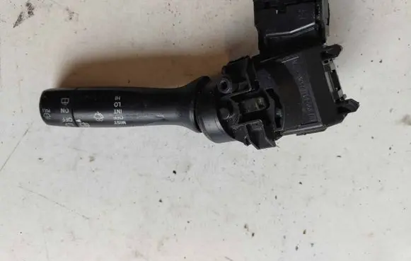 Toyota Aygo AB10 Wiper control stalk 17F003LH