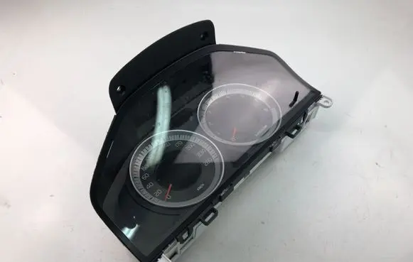 Volvo S80 Speedometer (instrument cluster) 31343324AA