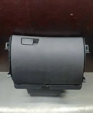 Renault Megane IV Glove box 685001166R OP00996 P685001166R580