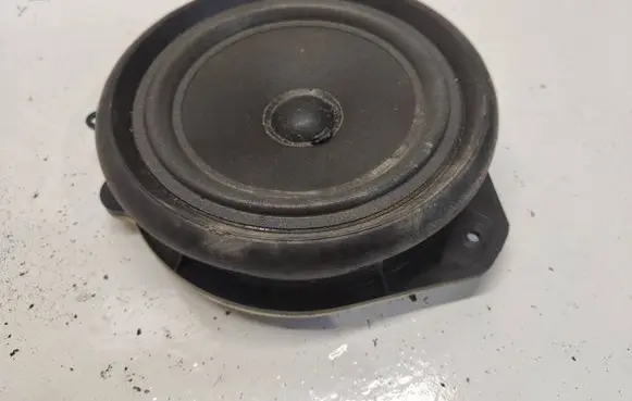 Audi A4 S4 B6 8E 8H Front door speaker