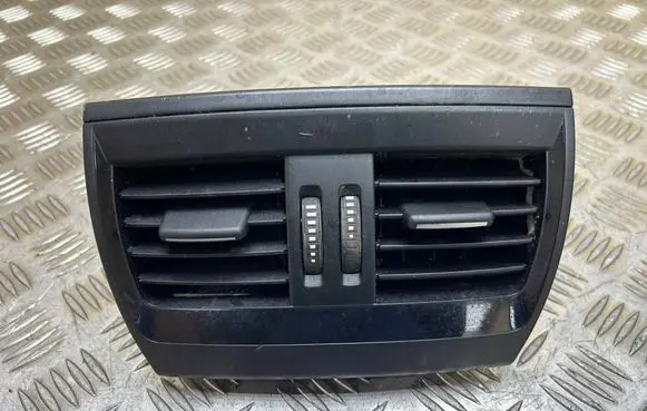 BMW X5 F15 Rear air vent grill 9252012