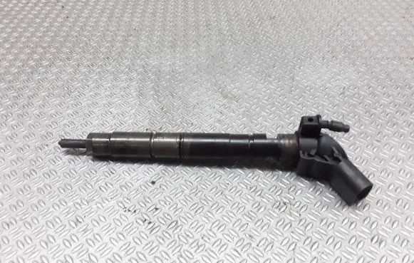 Volkswagen Phaeton Fuel injector 059130277AB