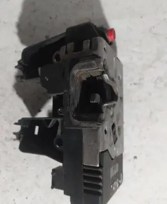 Opel Zafira A Rear door lock 24414134