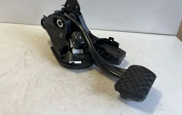 Volkswagen T-Roc Brake pedal 5Q2723058AT