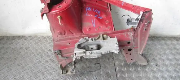 Nissan Pulsar Front quarter panel 