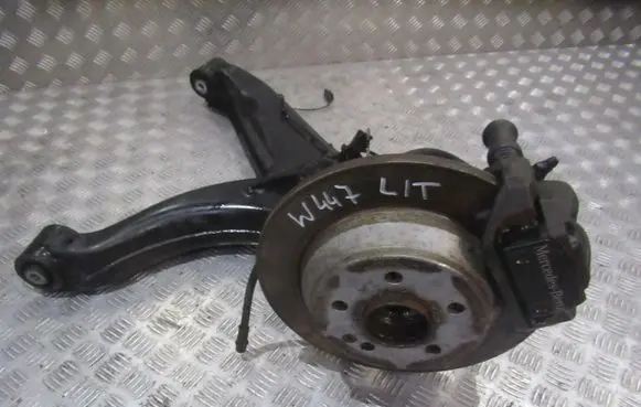 Mercedes-Benz Metris W447 Front wheel hub spindle knuckle 