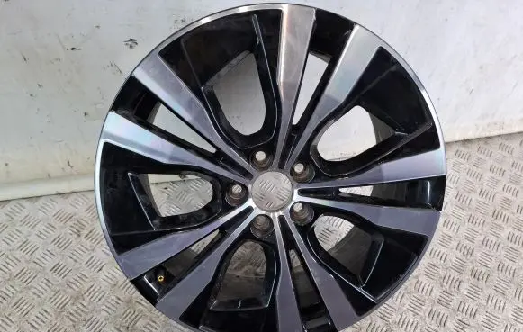 Volvo V90 Cross Country R18 alloy rim 32209452