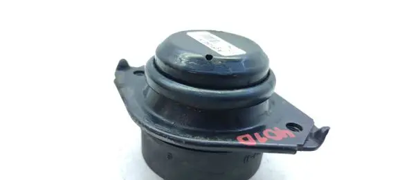 Mercedes-Benz ML W164 Engine mount bracket A2512402917