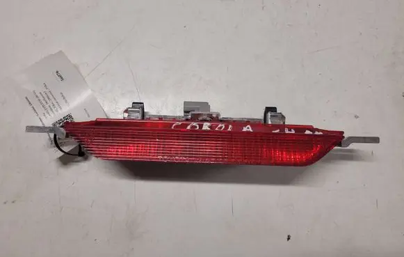 Toyota Corolla E120 E130 Third/center stoplight